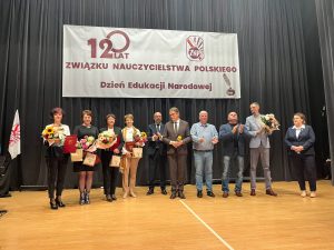Read more about the article 🎓 Dzień Edukacji Narodowej w MGOKiS w Stąporkowie 🎉